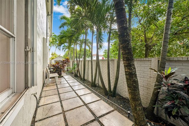 14900 SW 10th Street, Miami, FL 33194