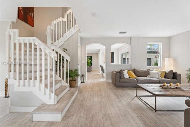 14900 SW 10th Street, Miami, FL 33194