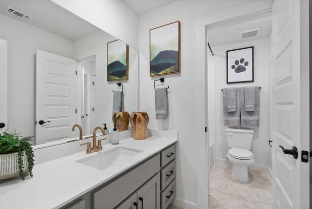 225 West Faulkner ST, Liberty Hill, TX 78642