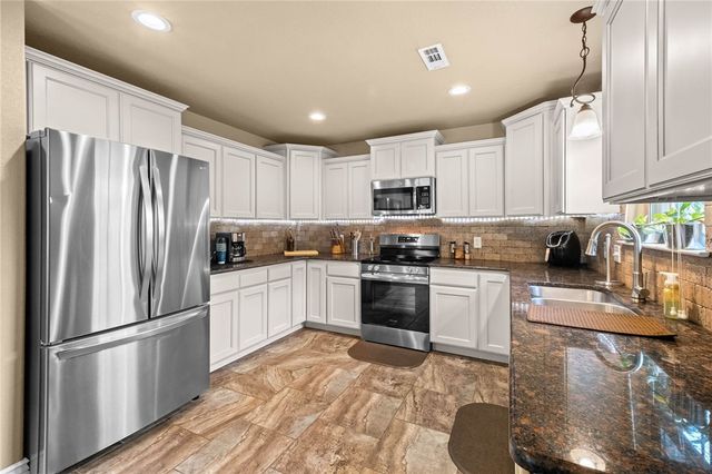 2269 Kelly Lynn Place, Fayetteville, AR 72701