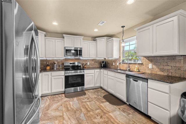 2269 Kelly Lynn Place, Fayetteville, AR 72701