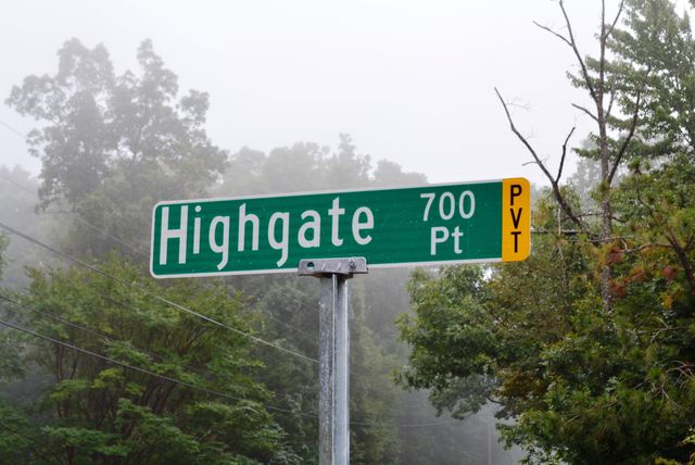 1140 Highgate Point 10, Soddy Daisy, TN 37379
