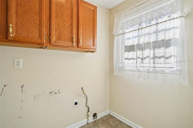 333 Lake Swan Court, Hiram, GA 30141