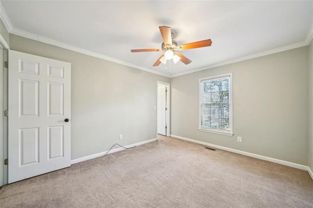 333 Lake Swan Court, Hiram, GA 30141