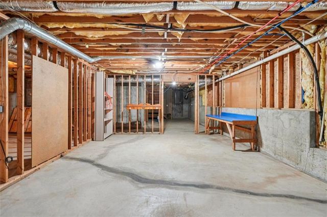 333 Lake Swan Court, Hiram, GA 30141