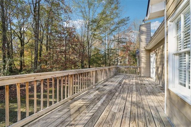 333 Lake Swan Court, Hiram, GA 30141