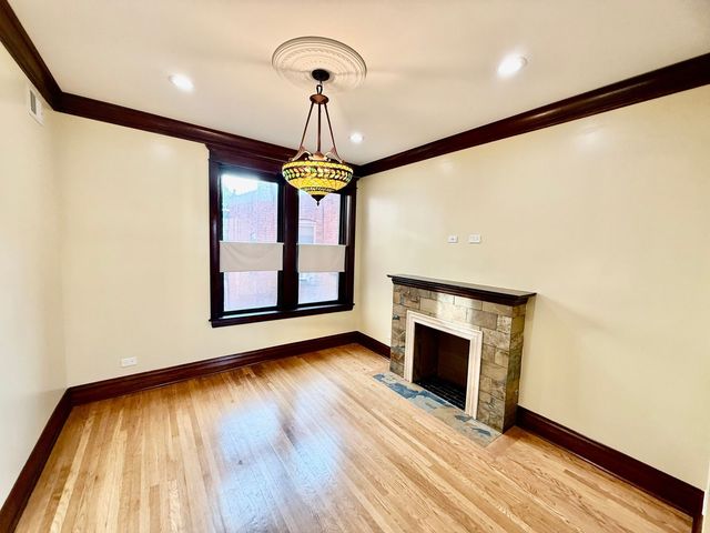 1342 N Kedzie Avenue 2R, Chicago, IL 60651