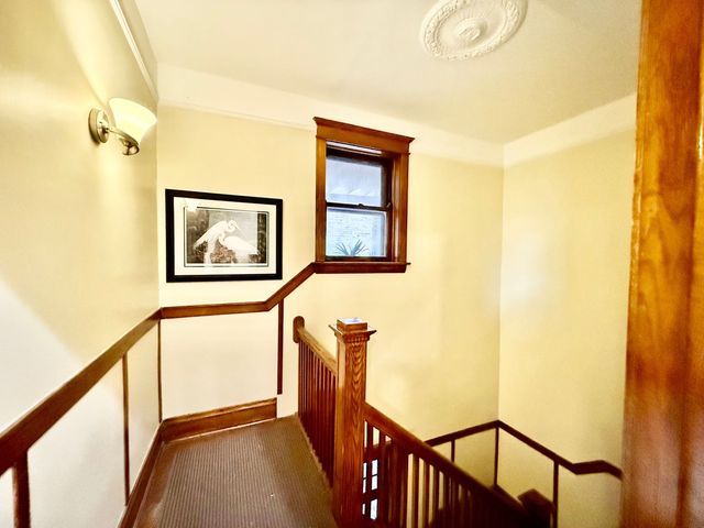 1342 N Kedzie Avenue 2R, Chicago, IL 60651