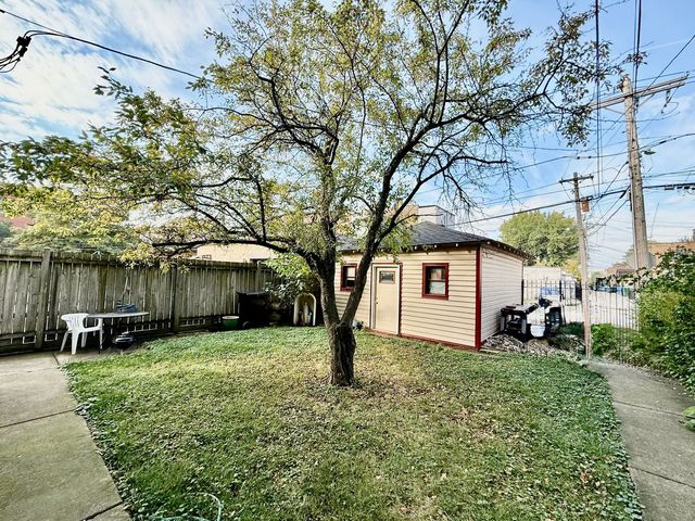 1342 N Kedzie Avenue 2R, Chicago, IL 60651