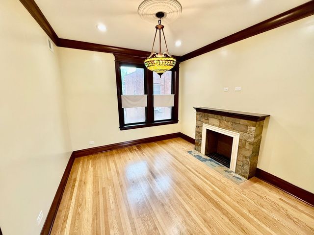 1342 N Kedzie Avenue 2R, Chicago, IL 60651
