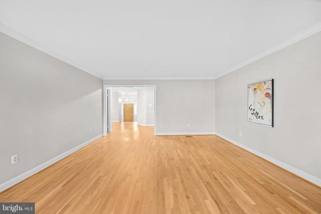 6260 CHAUCER LN, Alexandria, VA 22304