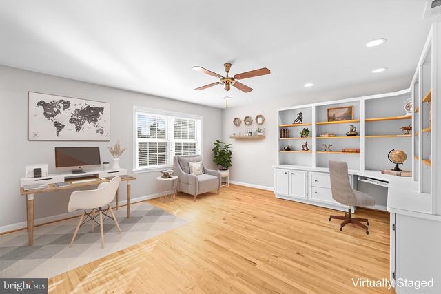 6260 CHAUCER LN, Alexandria, VA 22304