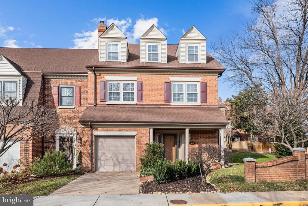 6260 CHAUCER LN, Alexandria, VA 22304