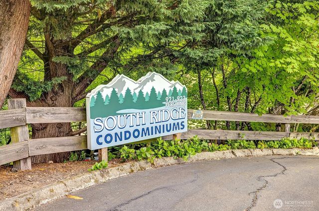 921 Pershing Ave #101, Bremerton, WA 98312