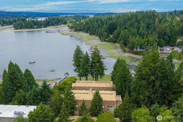 921 Pershing Ave #101, Bremerton, WA 98312