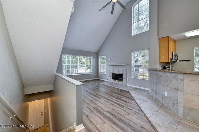 13703 RICHMOND PARK Drive 3311, Jacksonville, FL 32224