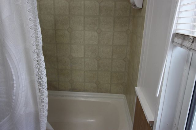 8 Central Street, Pembroke, NH 03275