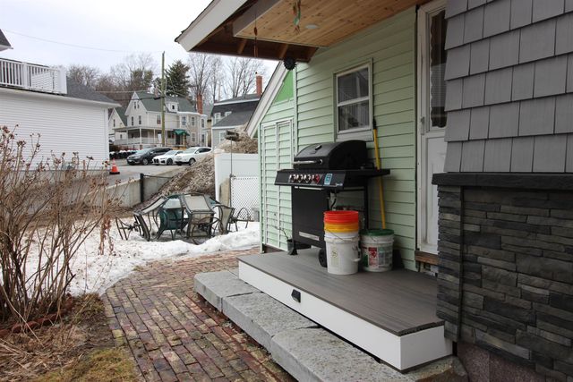 8 Central Street, Pembroke, NH 03275