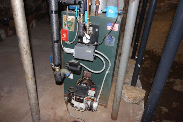 8 Central Street, Pembroke, NH 03275