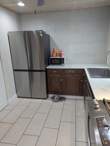 8 Central Street, Pembroke, NH 03275