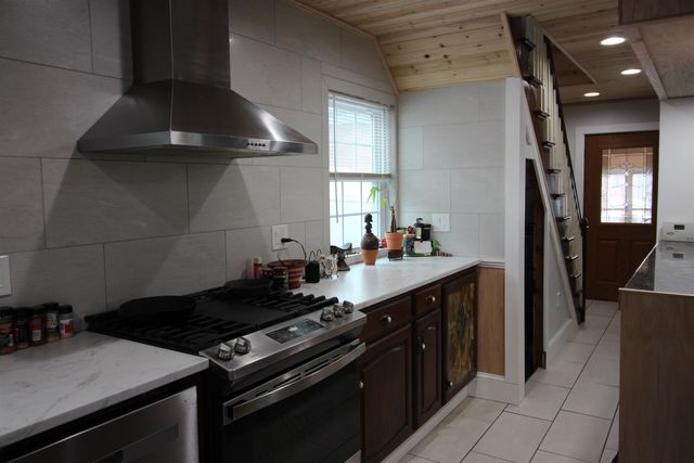 8 Central Street, Pembroke, NH 03275