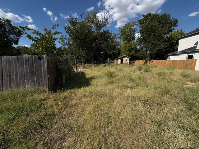 713 E Jefferson Street, Waxahachie, TX 75165