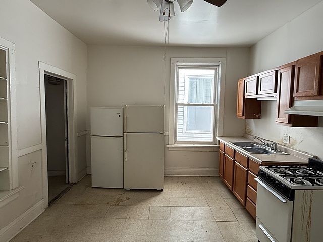 6044 S Justine Street, Chicago, IL 60636