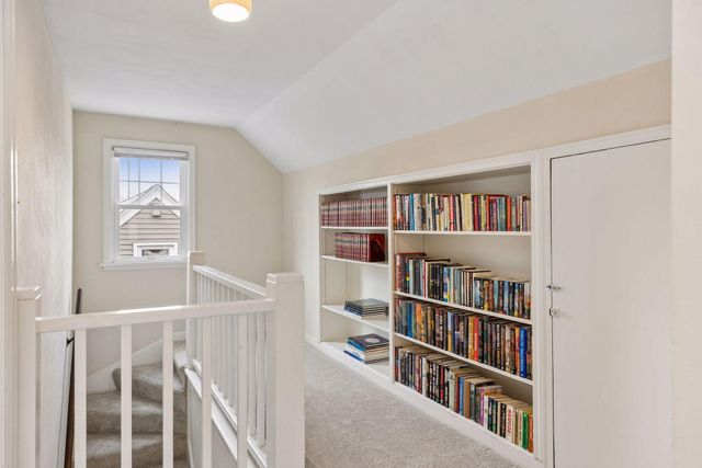 1962 Saunders Avenue, Saint Paul, MN 55116