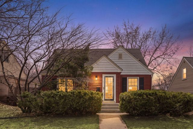 1962 Saunders Avenue, Saint Paul, MN 55116