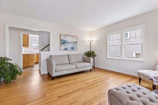 1962 Saunders Avenue, Saint Paul, MN 55116