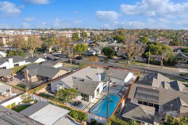 3221 Kempton Drive, Los Alamitos, CA 90720