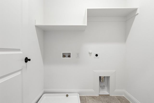 1208 Armstrong, The Colony, TX 75056