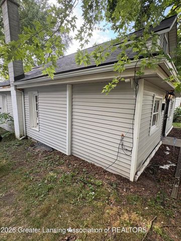 426 S Francis Avenue, Lansing, MI 48912