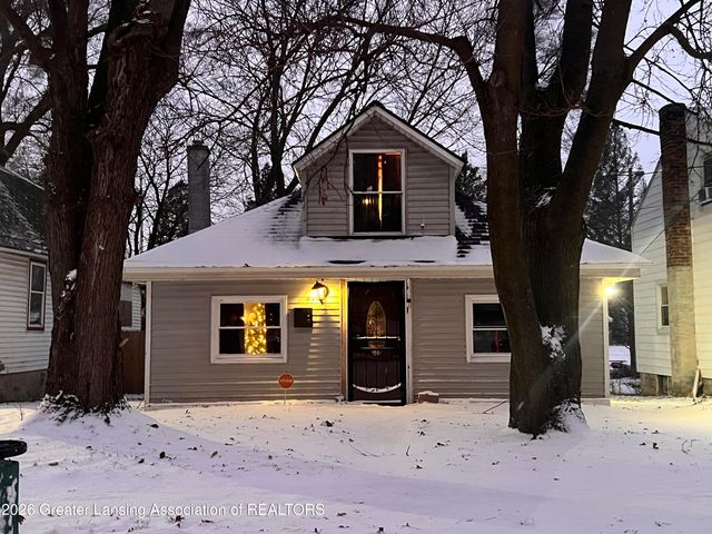 426 S Francis Avenue, Lansing, MI 48912