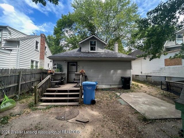 426 S Francis Avenue, Lansing, MI 48912
