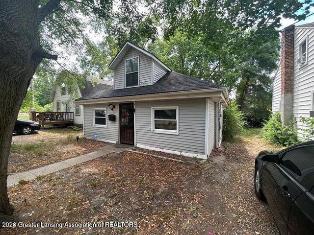 426 S Francis Avenue, Lansing, MI 48912