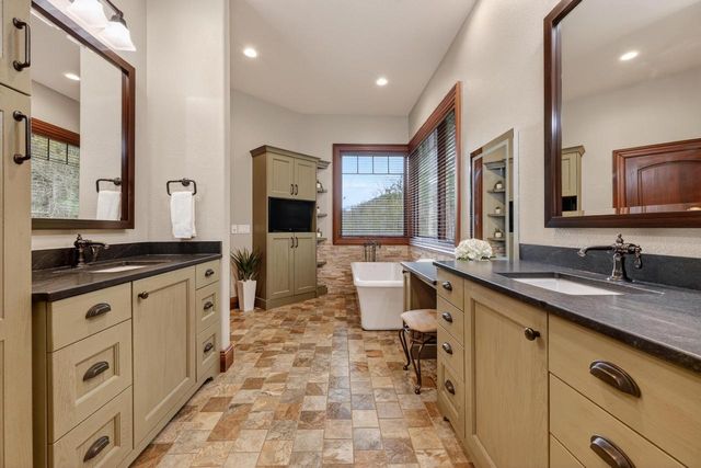 W12295 Reynolds Road, Lodi, WI 53555