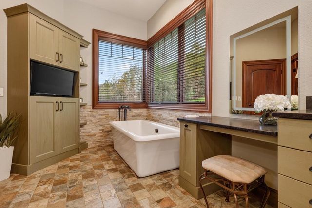 W12295 Reynolds Road, Lodi, WI 53555