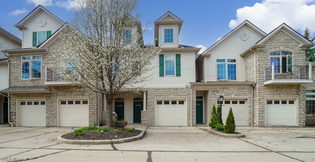 3178 Richmond Road, Beachwood, OH 44122