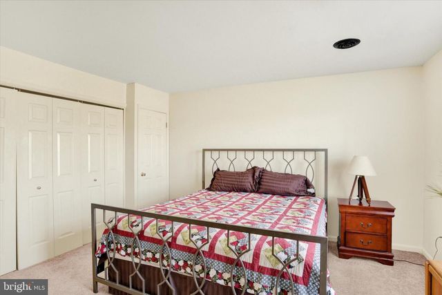 6265 STANFORD CT, Mechanicsburg, PA 17050