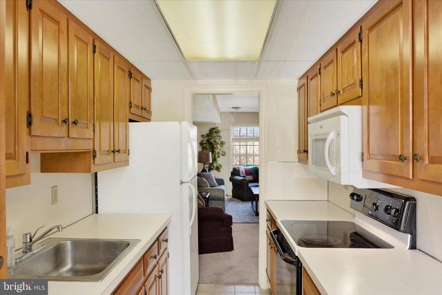 6265 STANFORD CT, Mechanicsburg, PA 17050