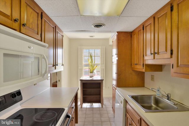 6265 STANFORD CT, Mechanicsburg, PA 17050