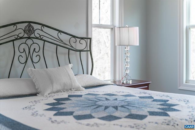 171 COTTAGE CT, Zion Crossroads, VA 22942