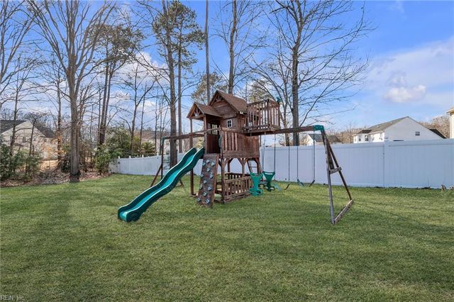 16348 Smithfield Heights DR, Smithfield, VA 23430