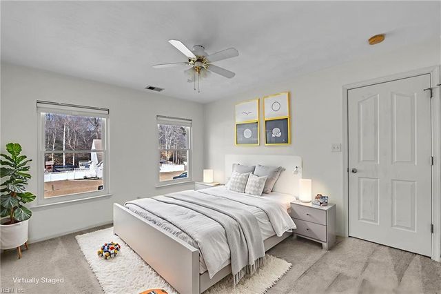 16348 Smithfield Heights DR, Smithfield, VA 23430