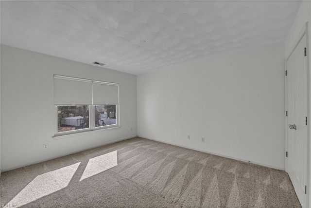 16348 Smithfield Heights DR, Smithfield, VA 23430