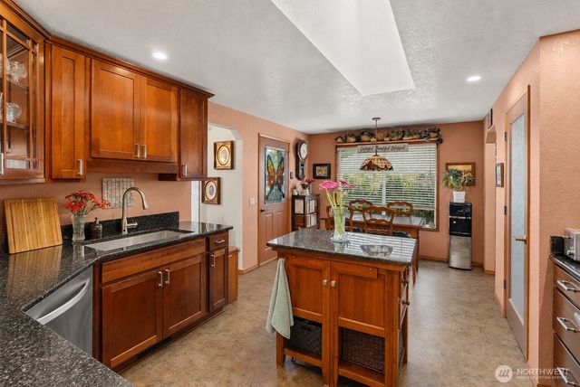 1192 Emerson Lane, Centralia, WA 98531