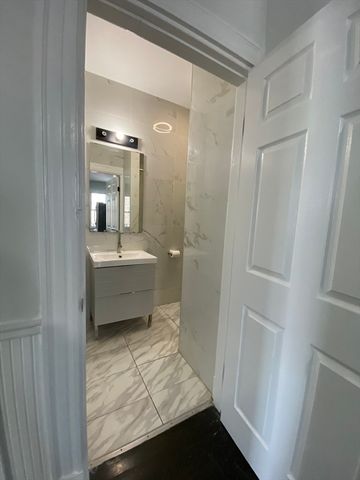 268 Maverick St 2, Boston, MA 02128