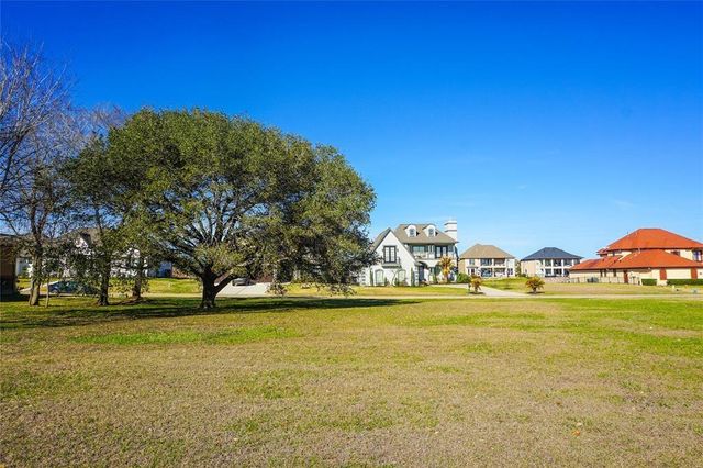 10815 Bourbon Street, Willis, TX 77318