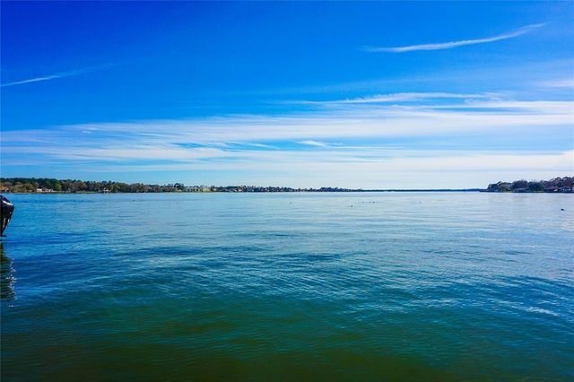 10815 Bourbon Street, Willis, TX 77318